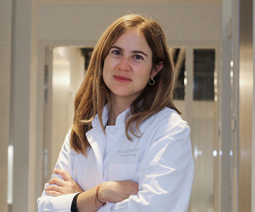 Dr. Beatriz Bendito - Fachärztin für Plastische und Ästhetische Chirurgie