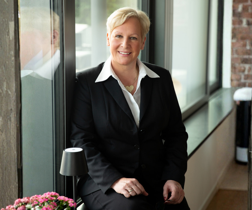 christine lindenmuth
